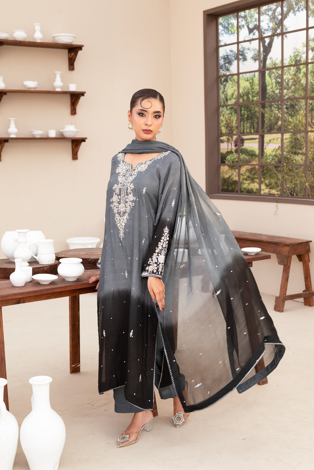 Code: ILC 2343(3 Piece)